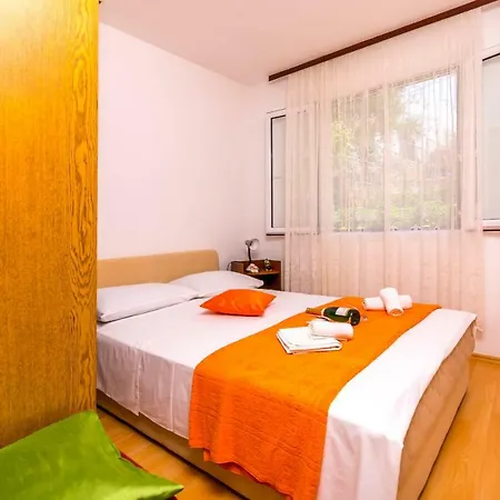 Mira Apartment Razanj