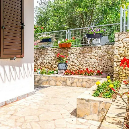 Mira Апартаменты *