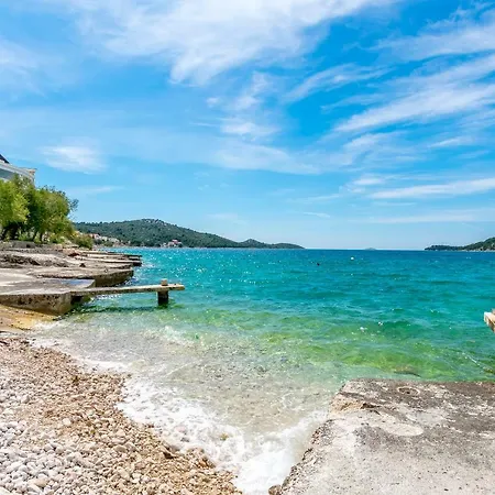 Mira Apartment Razanj