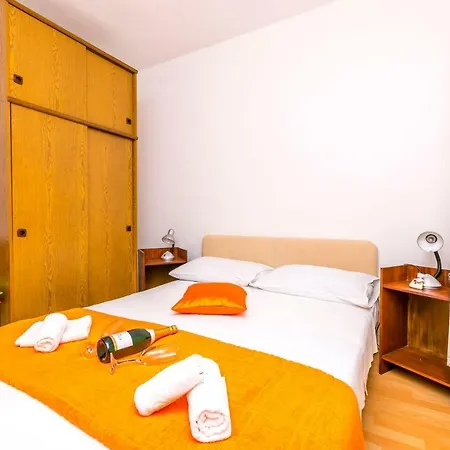 Mira Apartment Razanj