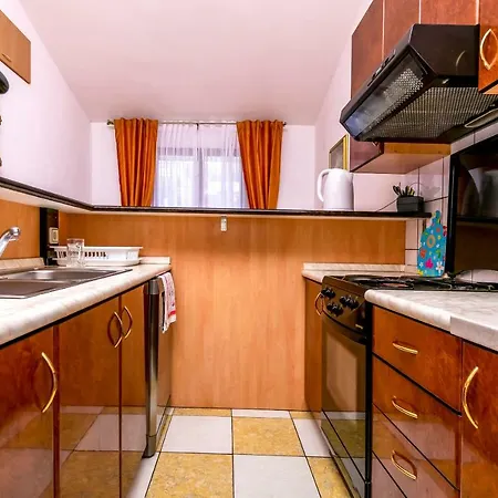 Mira Apartment *