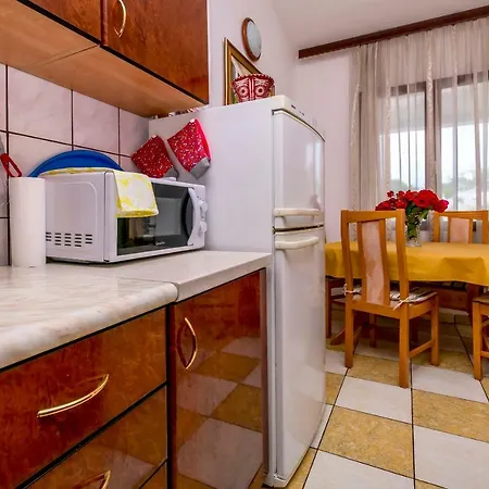 Mira Apartment